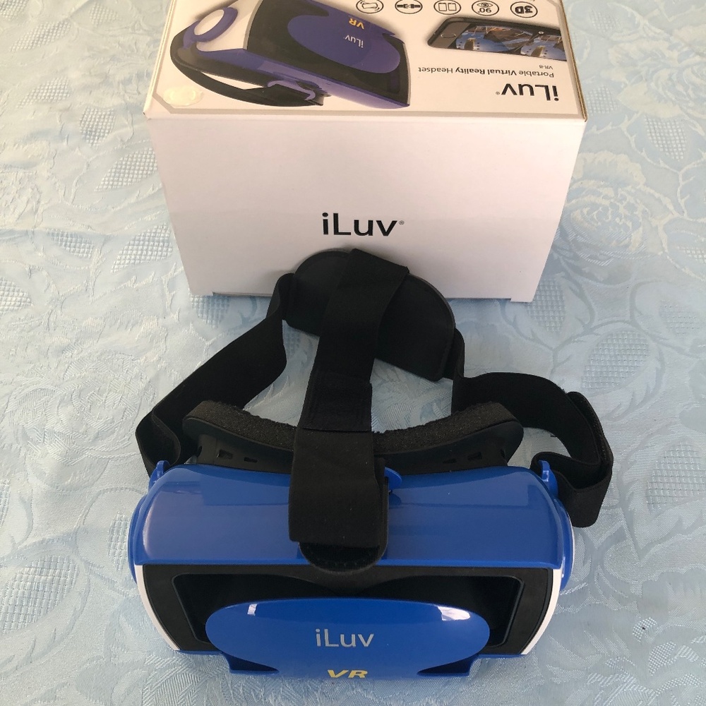 iLuv Portable Virtual Reality Headset VR-8